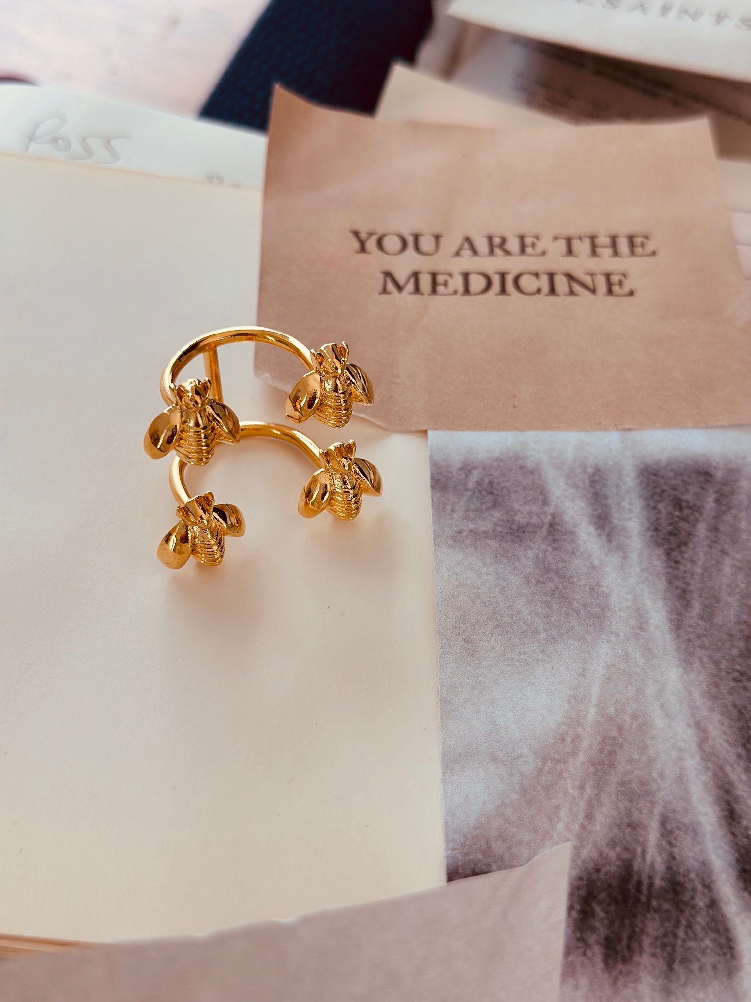 Flo Bee Ring
