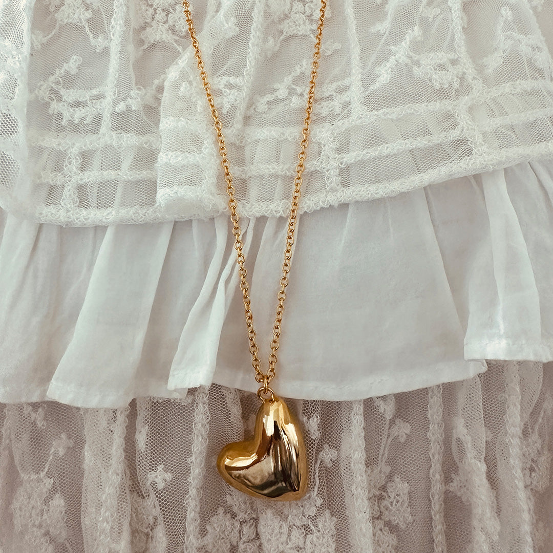 Collar de oro con corazón de Latido - Largo