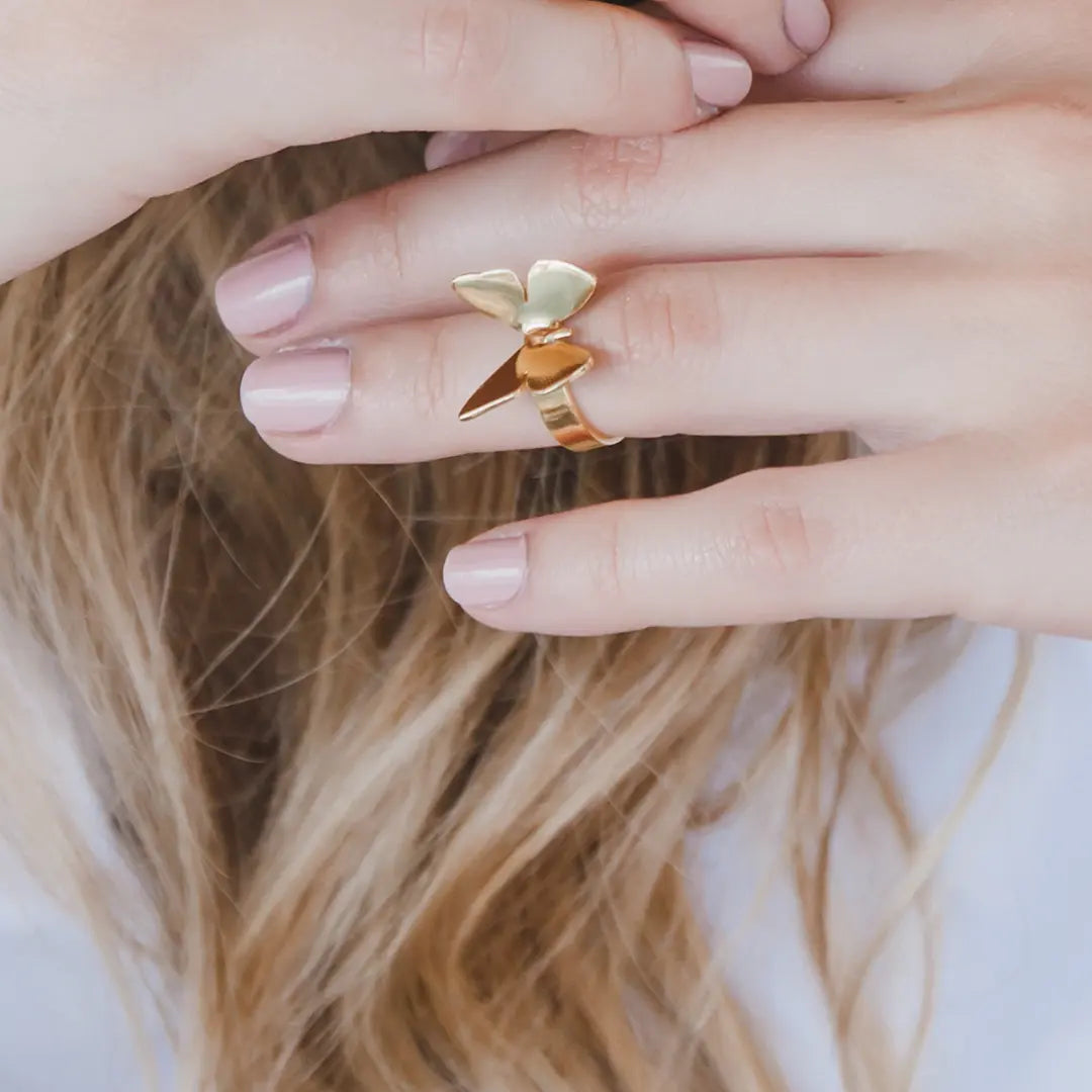 Anillo midi de mariposa