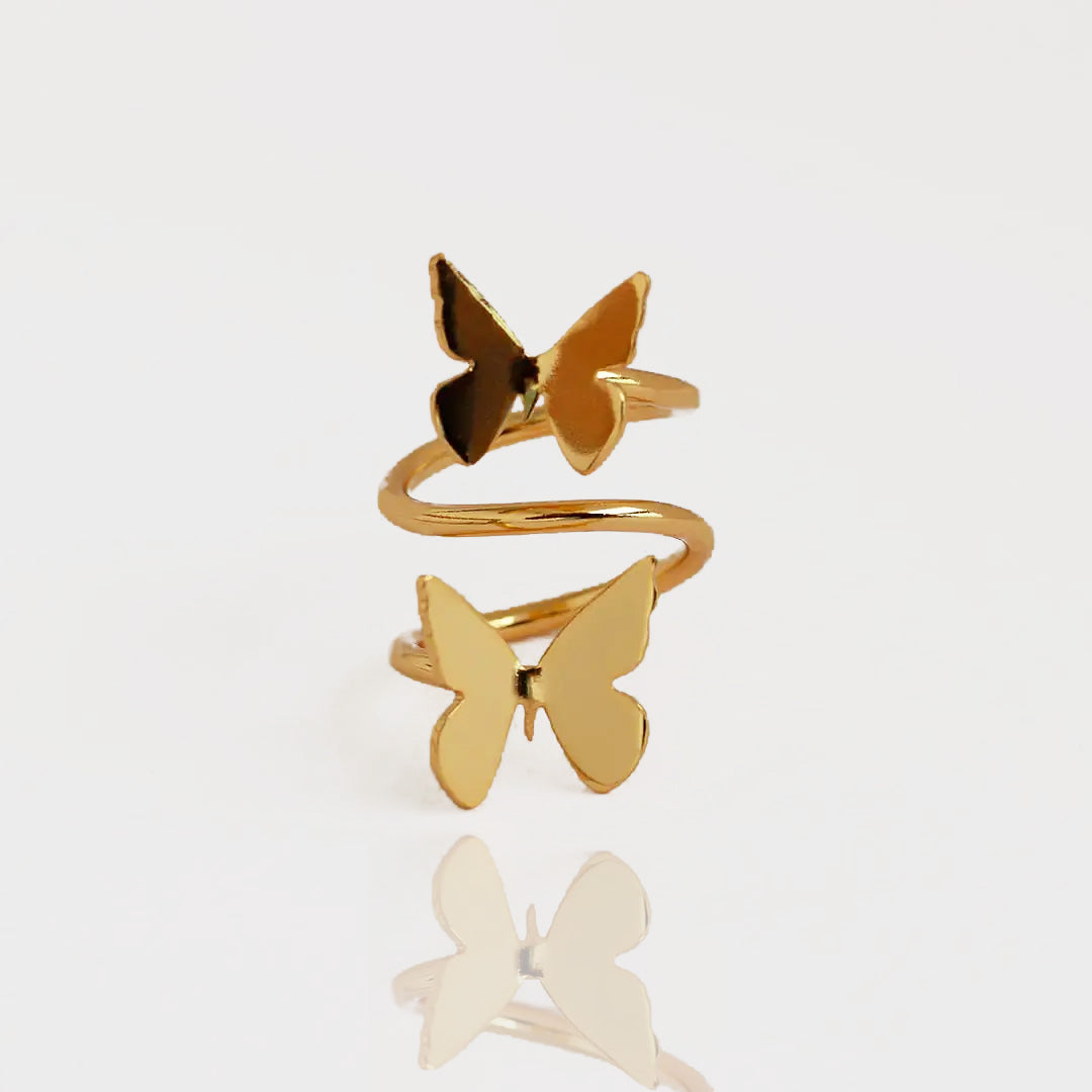 Anillo de mariposa voladora