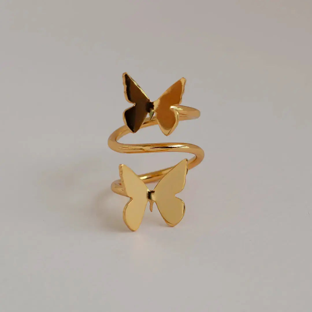 Anillo de mariposa voladora