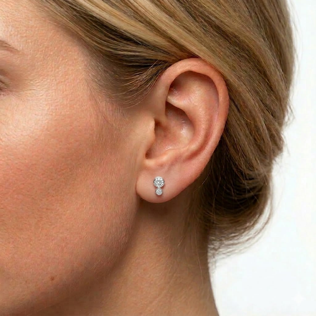 Lorenza 18k Diamond Studs