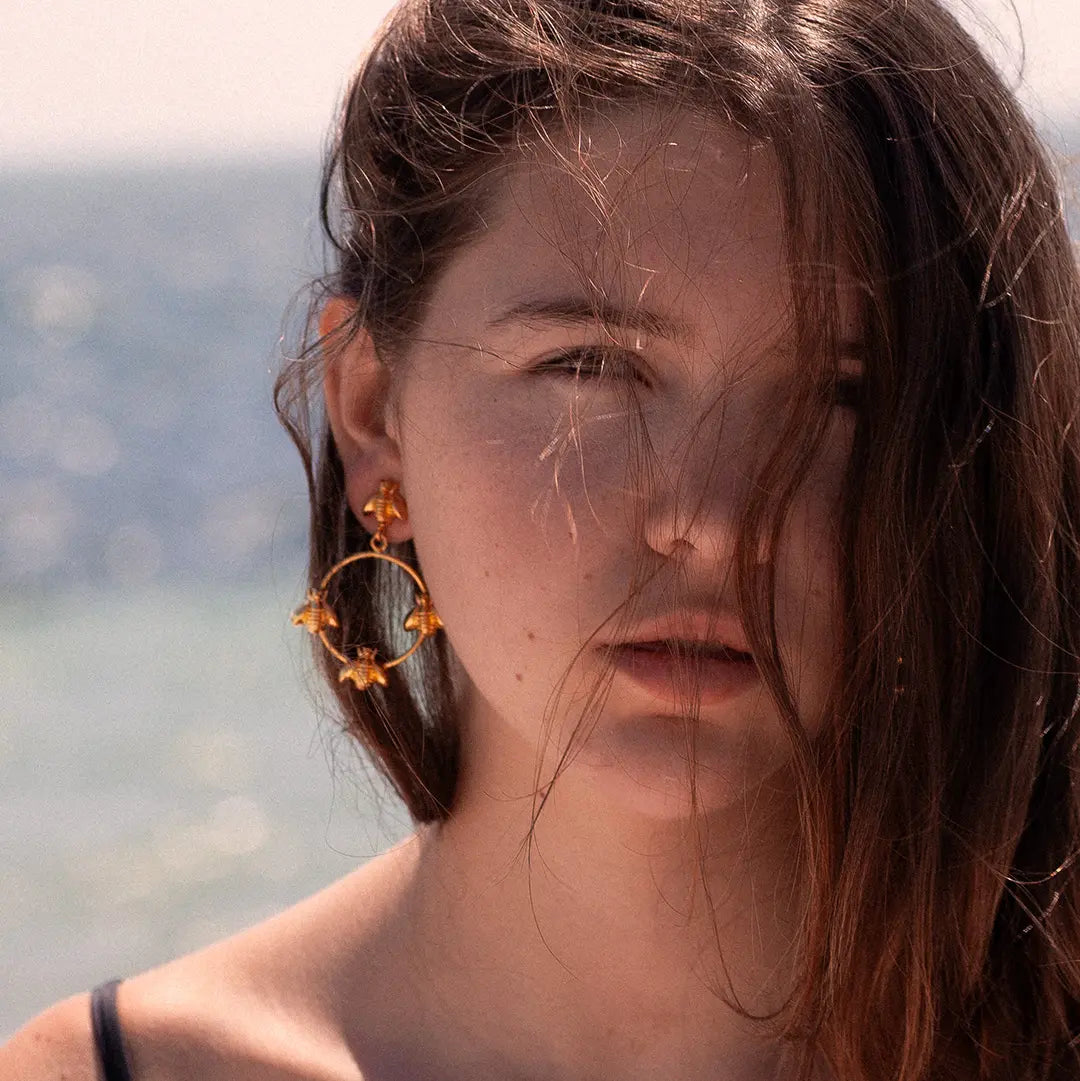 Prosperity Bee Hoops