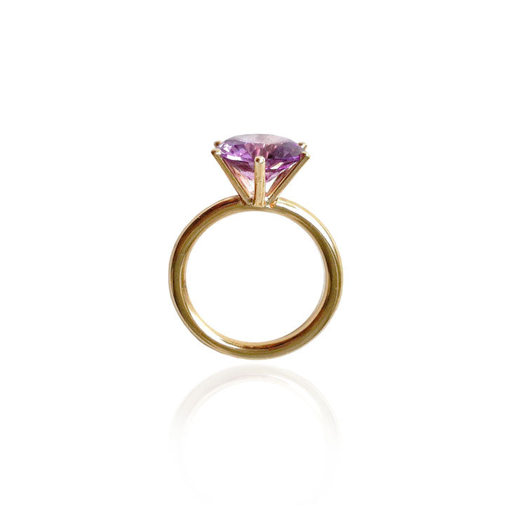 Tarifa Amethyst Gold Ring