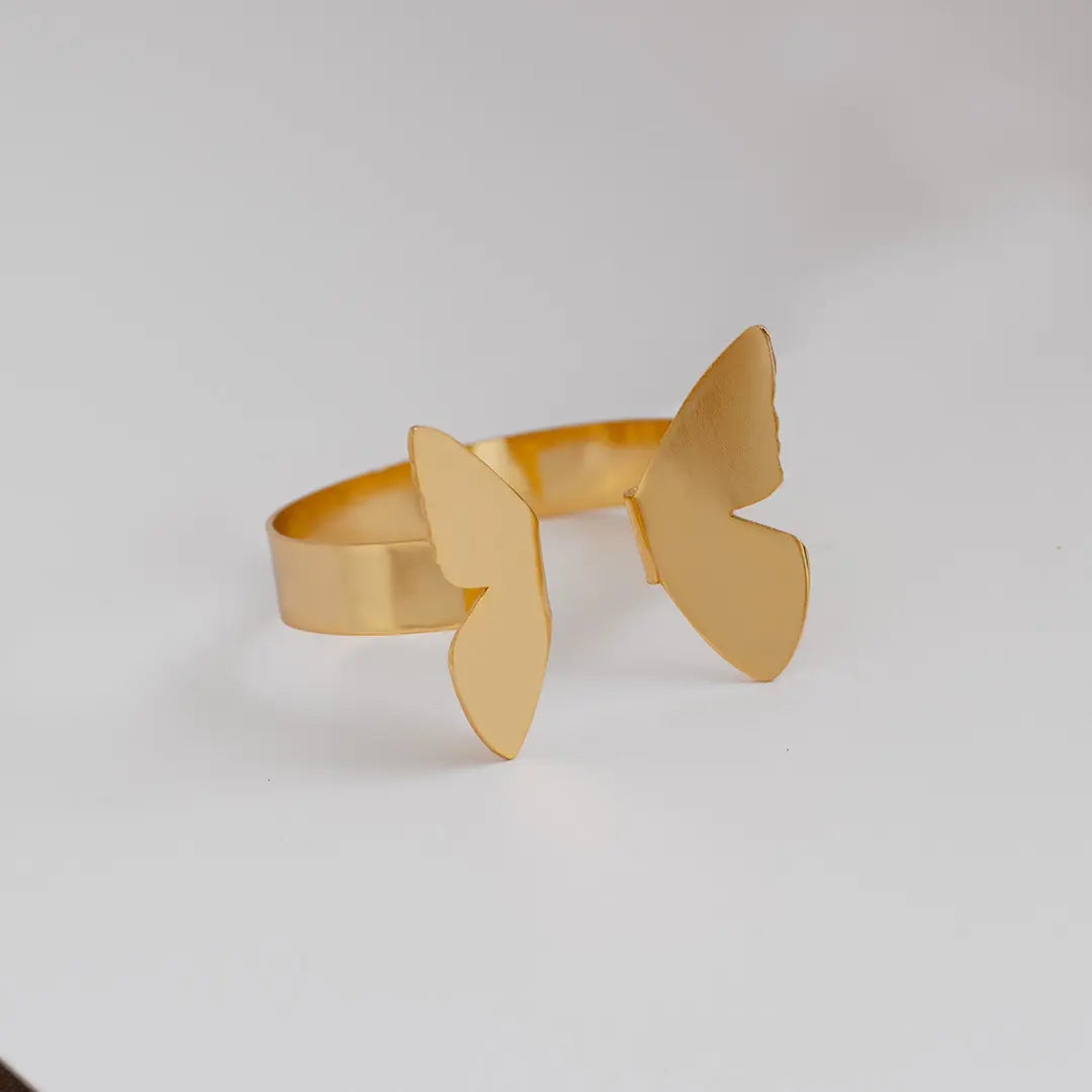 Anillo de mariposa voladora